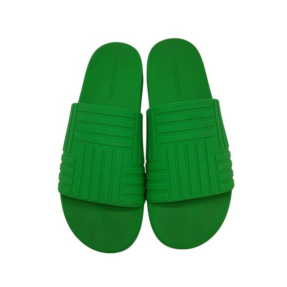 Bottega Veneta Textured Green Ridged Strap Sandals Size 42 EU